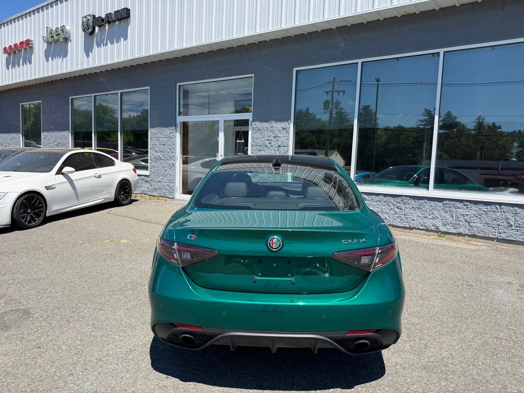 2025 Alfa Romeo Giulia Intensa Orange MA