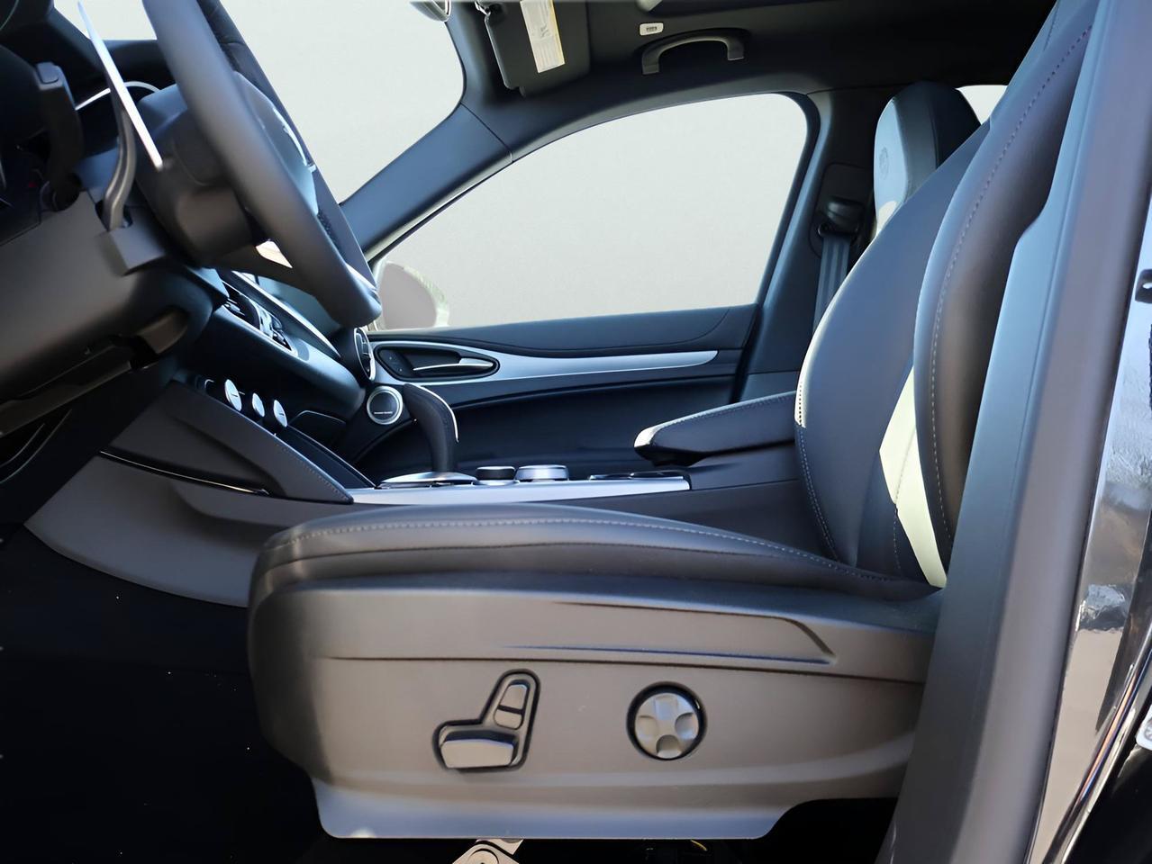 2025 Alfa Romeo Stelvio Base San Clemente CA