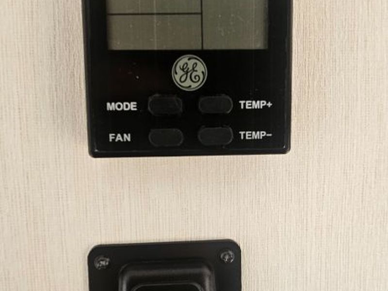 2025 Arctic Wolf Cherokee M-331BH Huntington UT