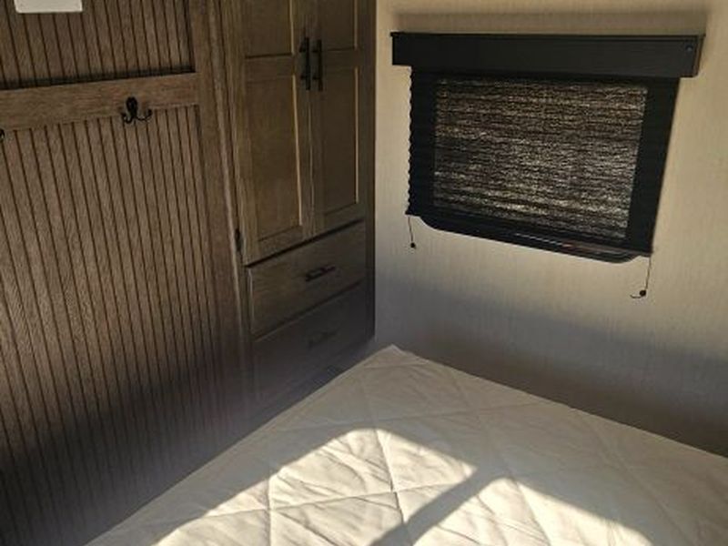 2025 Arctic Wolf Cherokee M-331BH Huntington UT