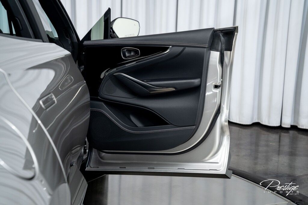 2025 Aston Martin DBX707 707 North Miami Beach FL