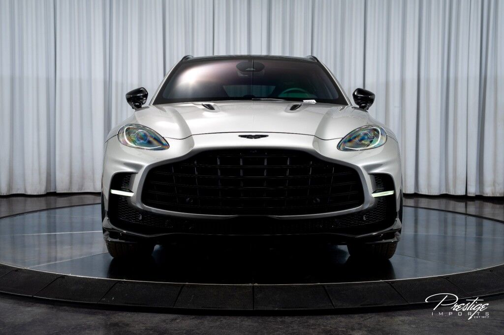 2025 Aston Martin DBX707 707