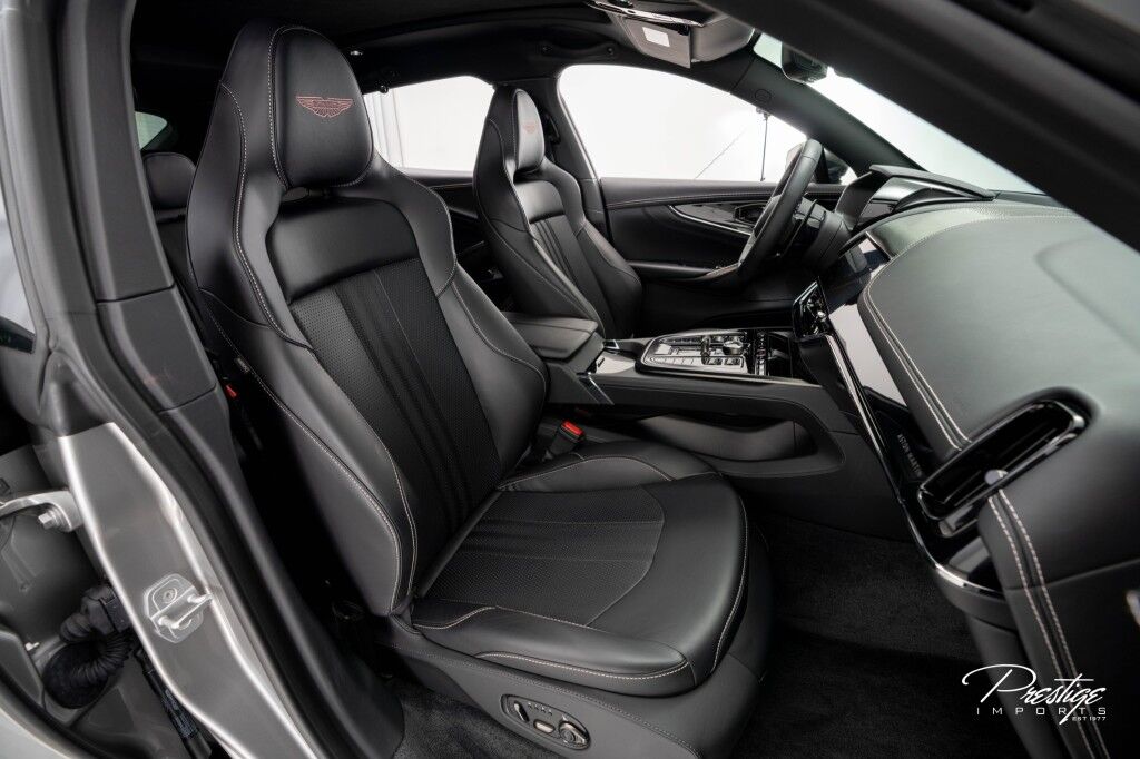 2025 Aston Martin DBX707 707 North Miami Beach FL