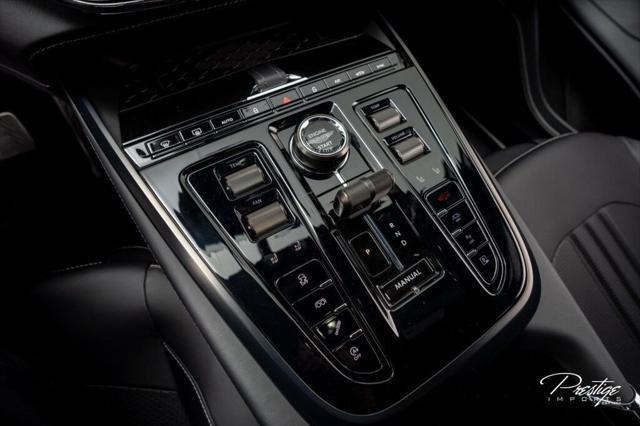 2025 Aston Martin DBX 707 - Photo 32