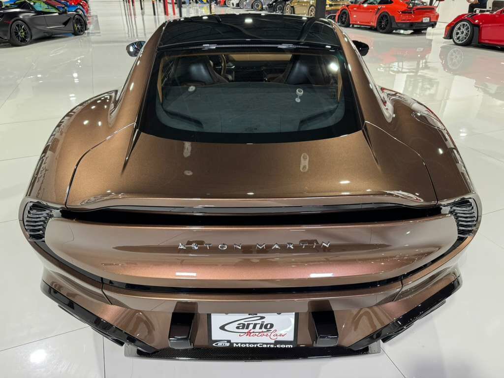 2025 Aston Martin Vanquish Apple CarPlay Ultra, Magneto Bronze paint,Bowers & Wilkins audio,360 cam,carbon galore & MUCH MORE!! Fort Lauderdale FL