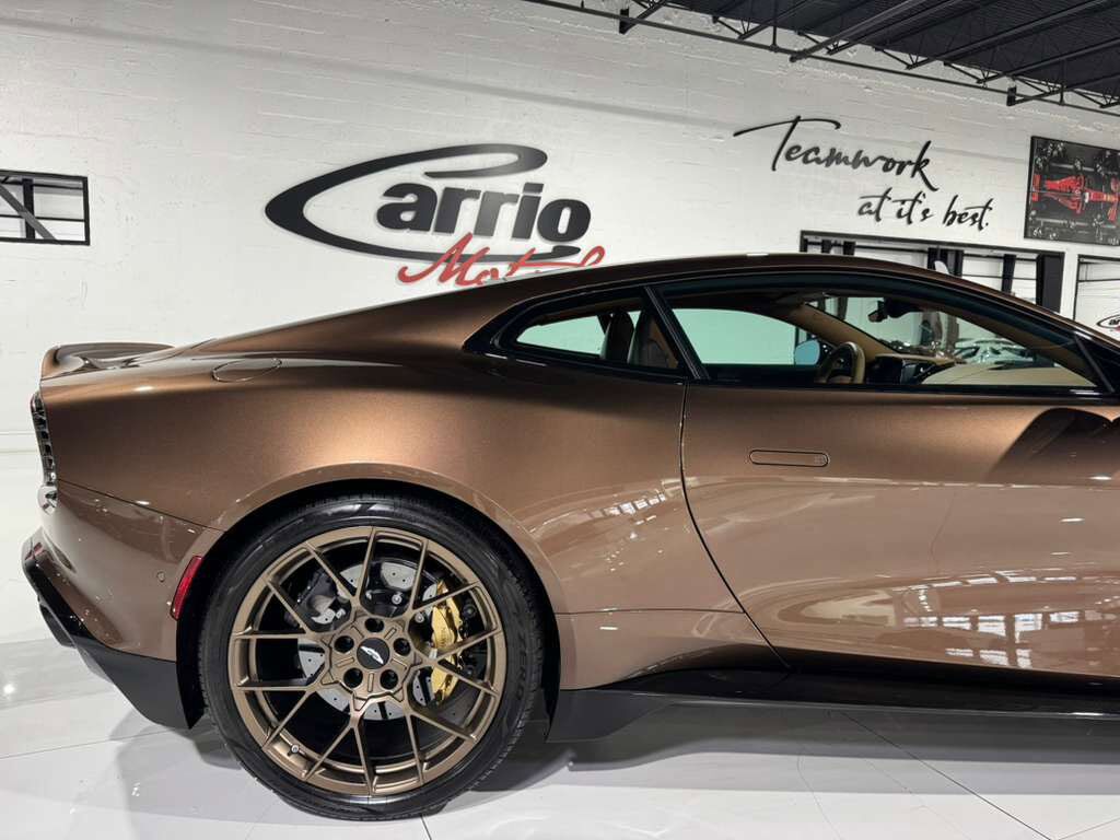 2025 Aston Martin Vanquish Apple CarPlay Ultra, Magneto Bronze paint,Bowers & Wilkins audio,360 cam,carbon galore & MUCH MORE!! Fort Lauderdale FL