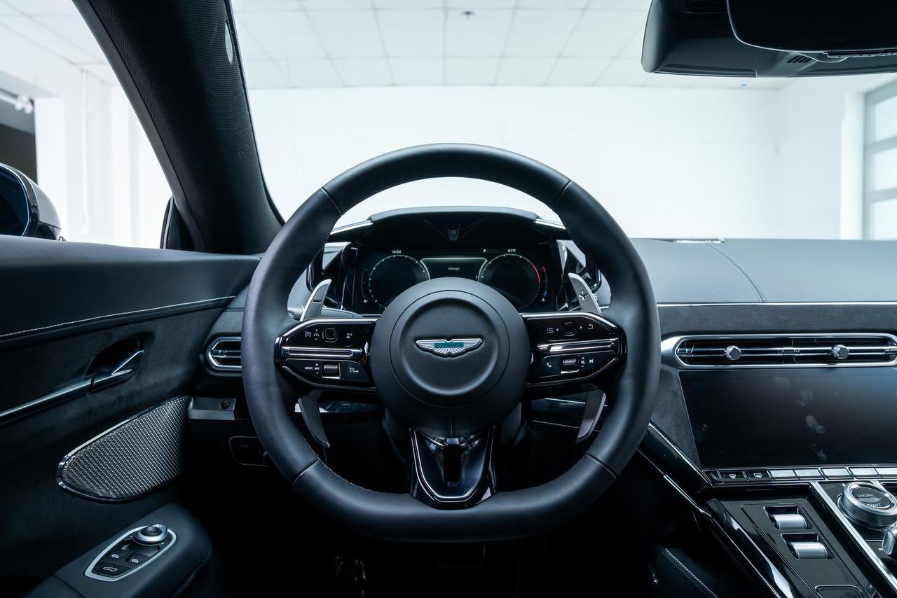 2025 Aston Martin Vantage 1 Owner Portland OR