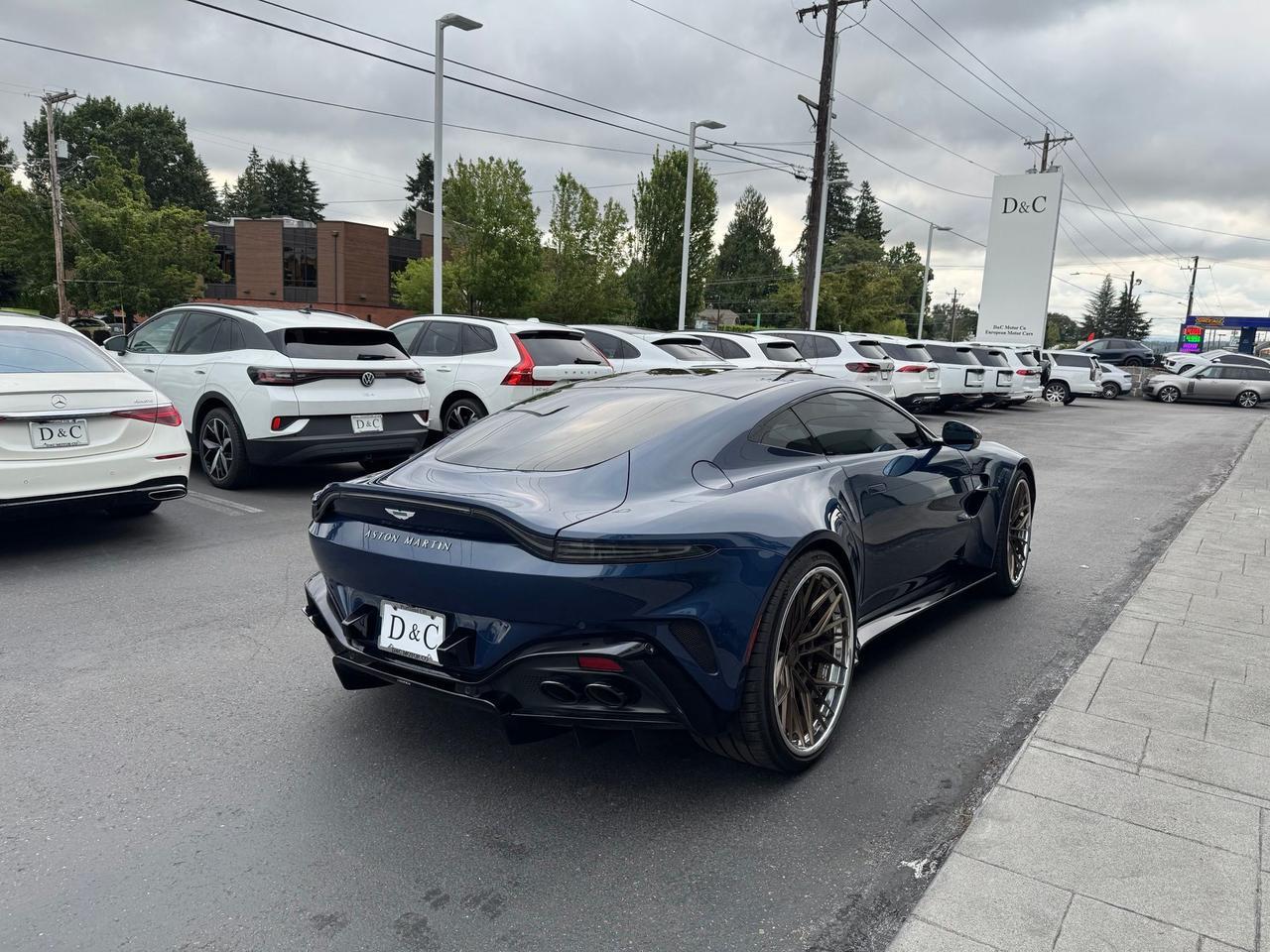 2025 Aston Martin Vantage Base Portland OR