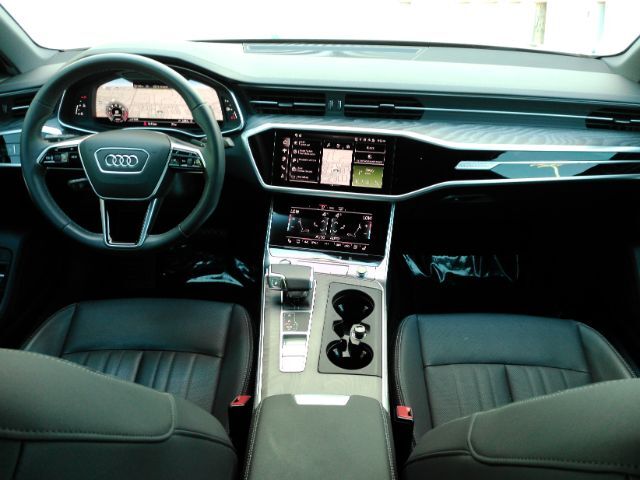 2025 Audi A6 Premium Plus 55 TFSI quattro S tronic