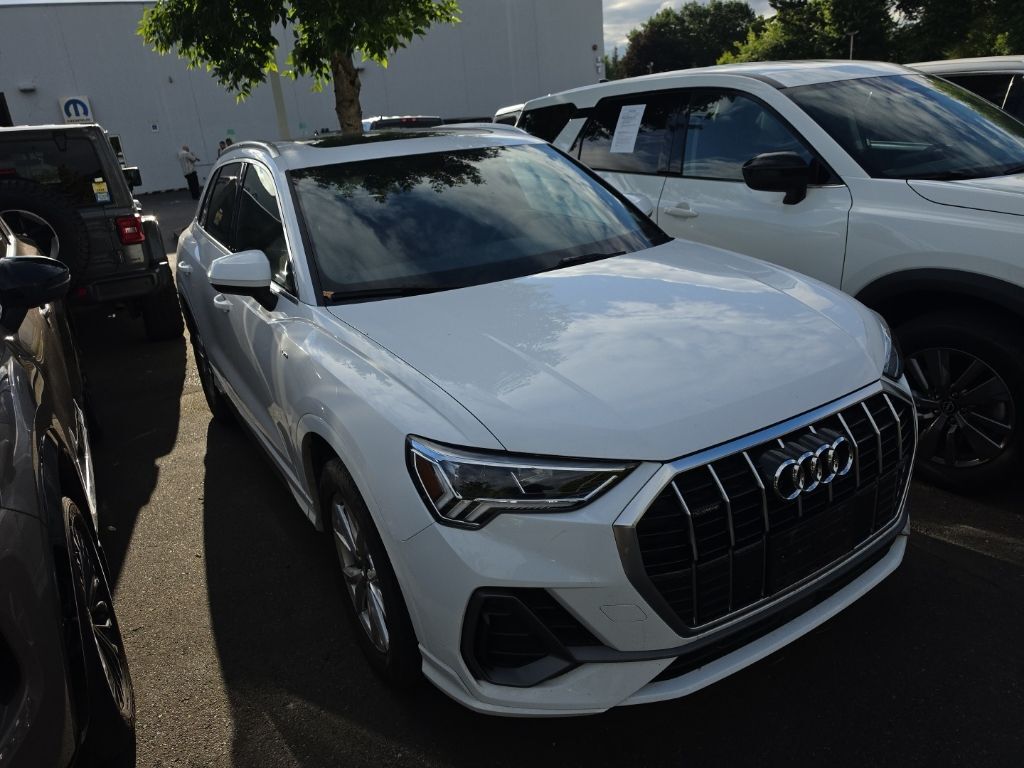 2025 Audi Q3 Premium