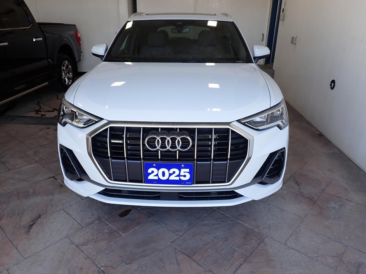 2025 Audi Q3 Progressiv 4WD LEATHER SUNROOF Listowel ON