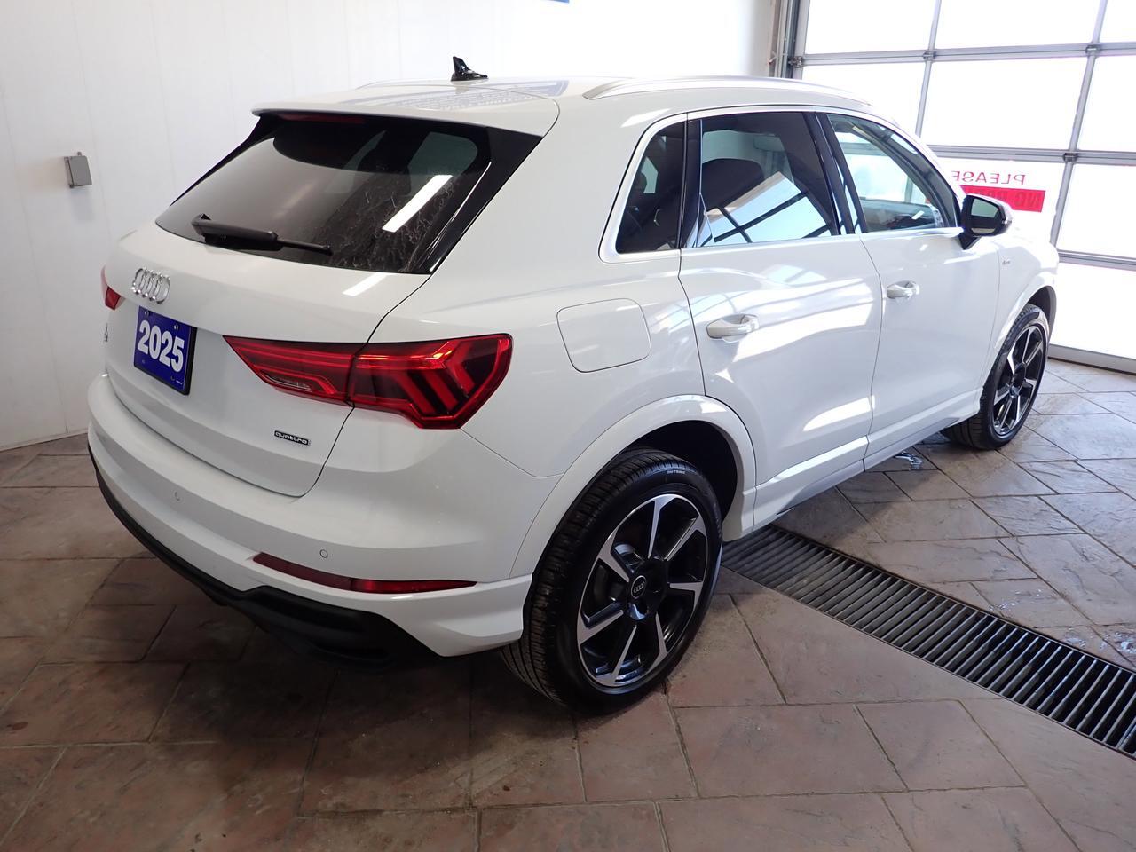 2025 Audi Q3 Progressiv 4WD S-LINE LEATHER SUNROOF Listowel ON