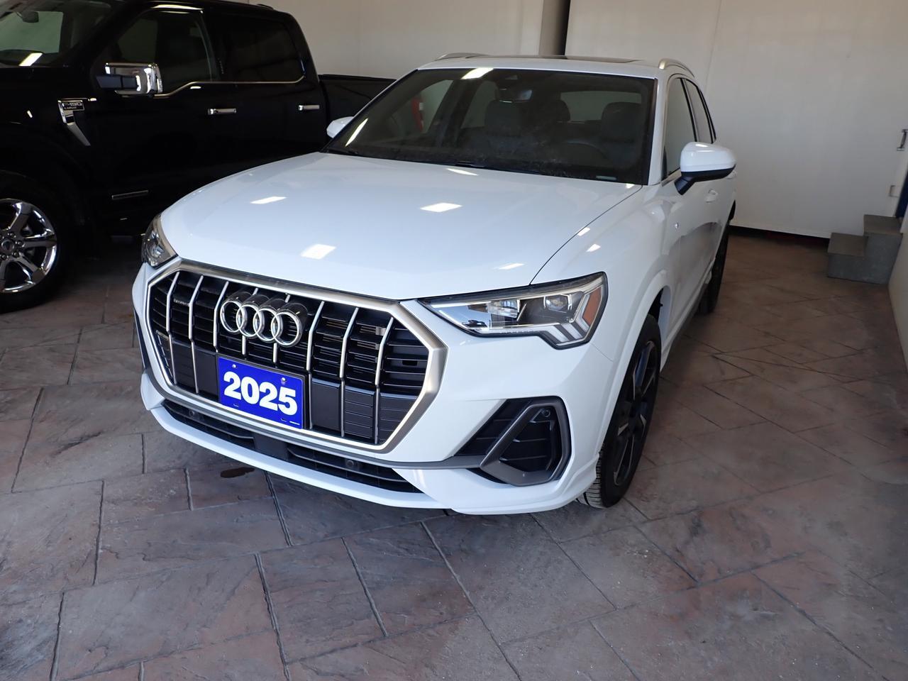 2025 Audi Q3 Progressiv 4WD S-LINE LEATHER SUNROOF Listowel ON