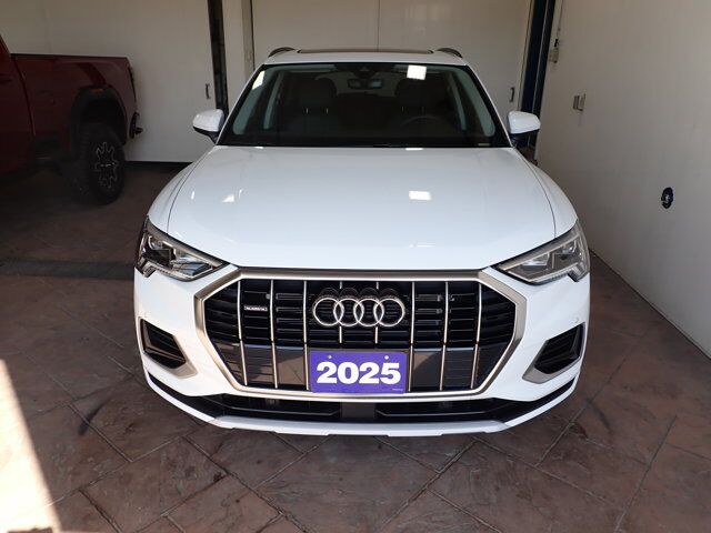 2025 Audi Q3 S LINE PREMIUM QUATTO LEATHER NAVI SUNROOF Listowel ON