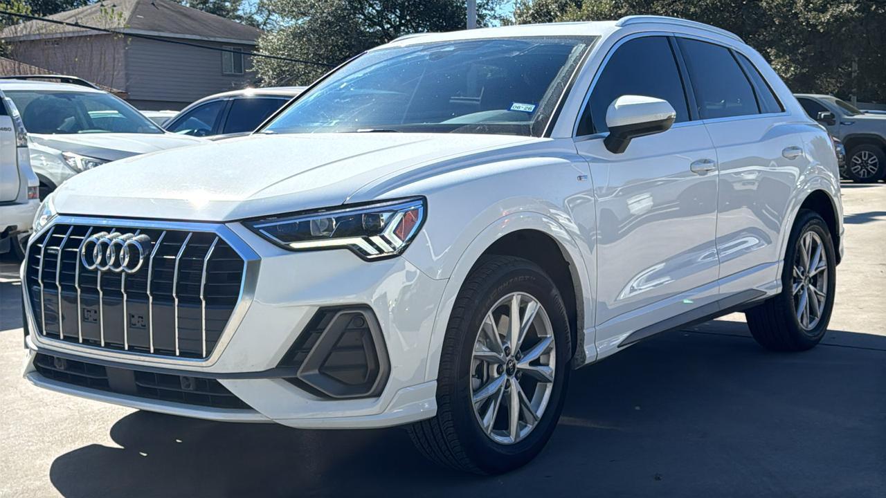 2025 Audi Q3 S line Premium