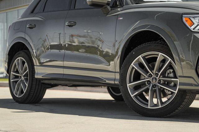 2025 Audi Q3 S line Premium