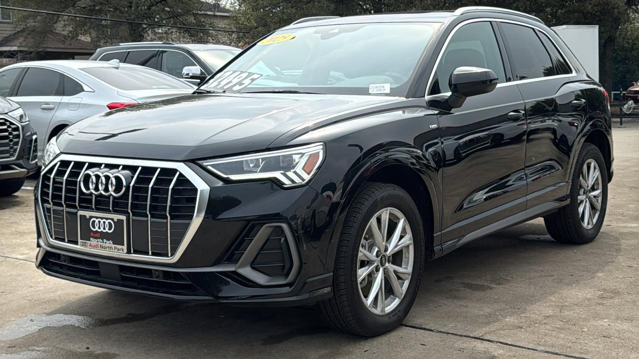 2025 Audi Q3 S line Premium