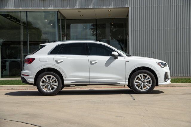 2025 Audi Q3 S line Premium  Selma TX