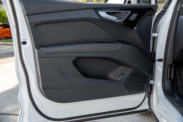 2025 Audi Q4 e-tron Premium Plus  Selma TX