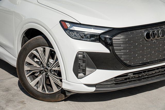 2025 Audi Q4 e-tron Premium Plus