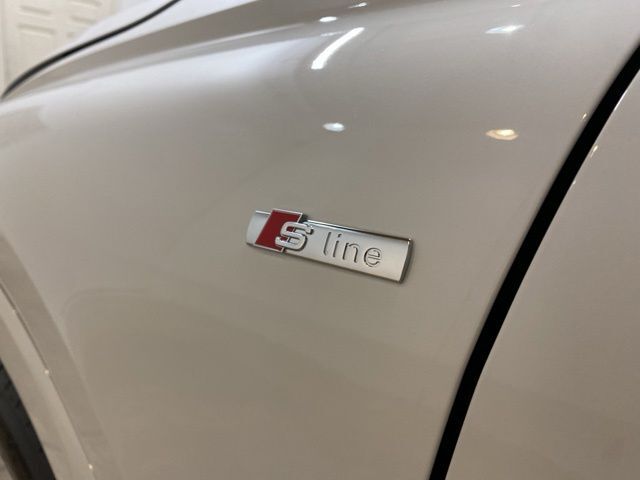 2025 Audi Q4 e-tron Premium Plus quattro Dallas TX