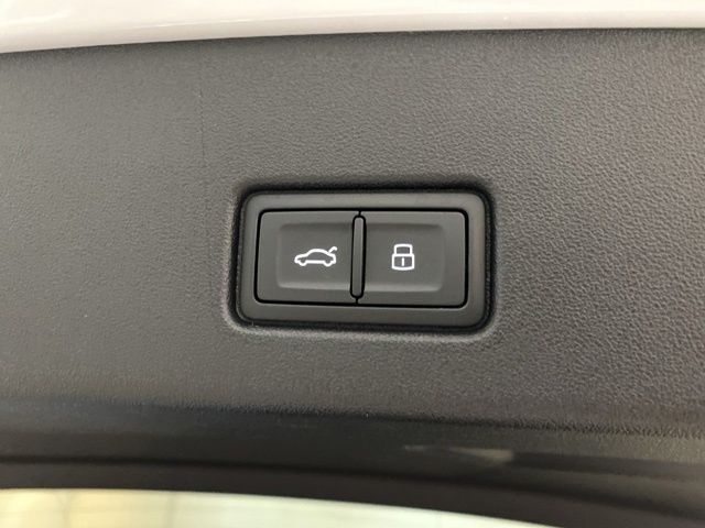 2025 Audi Q4 e-tron Premium Plus quattro Dallas TX