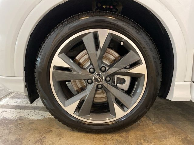 2025 Audi Q4 e-tron Premium Plus quattro Dallas TX