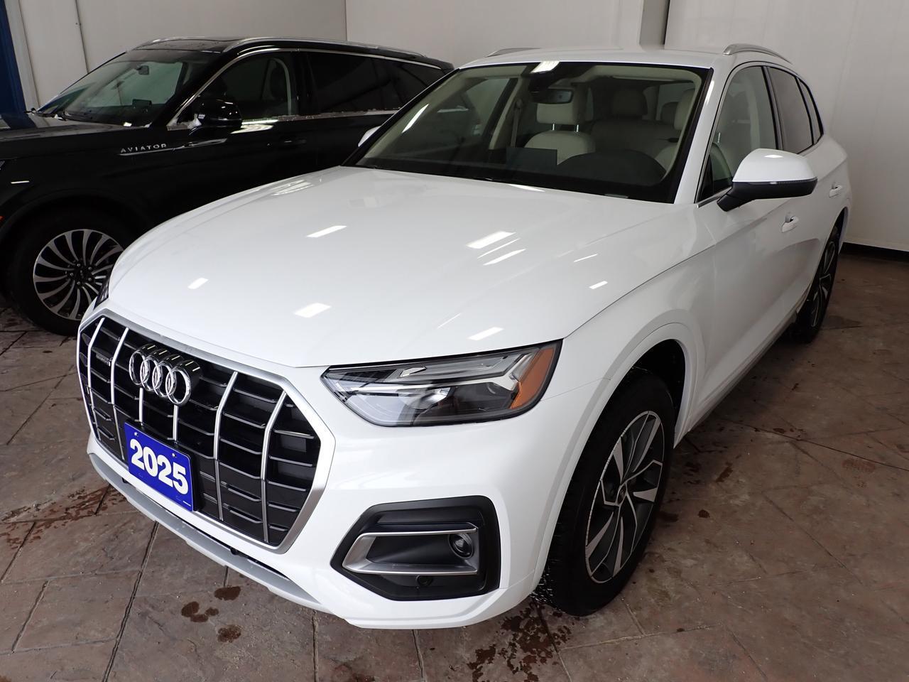 2025 Audi Q5 2.0T PREMIUM QUATTRO 4WD LEATHER  *HYBRID* Listowel ON