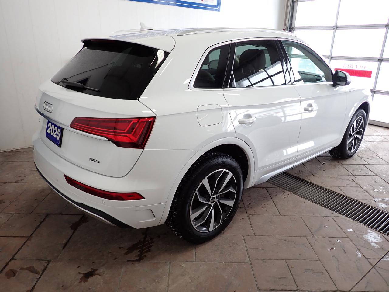 2025 Audi Q5 2.0T PREMIUM QUATTRO 4WD LEATHER  *HYBRID* Listowel ON