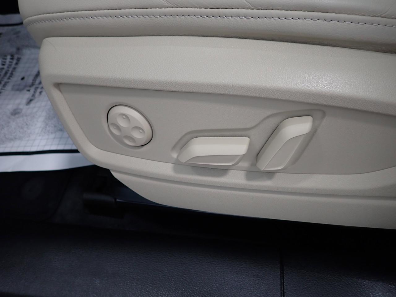 2025 Audi Q5 2.0T PREMIUM QUATTRO 4WD LEATHER  *HYBRID* Listowel ON