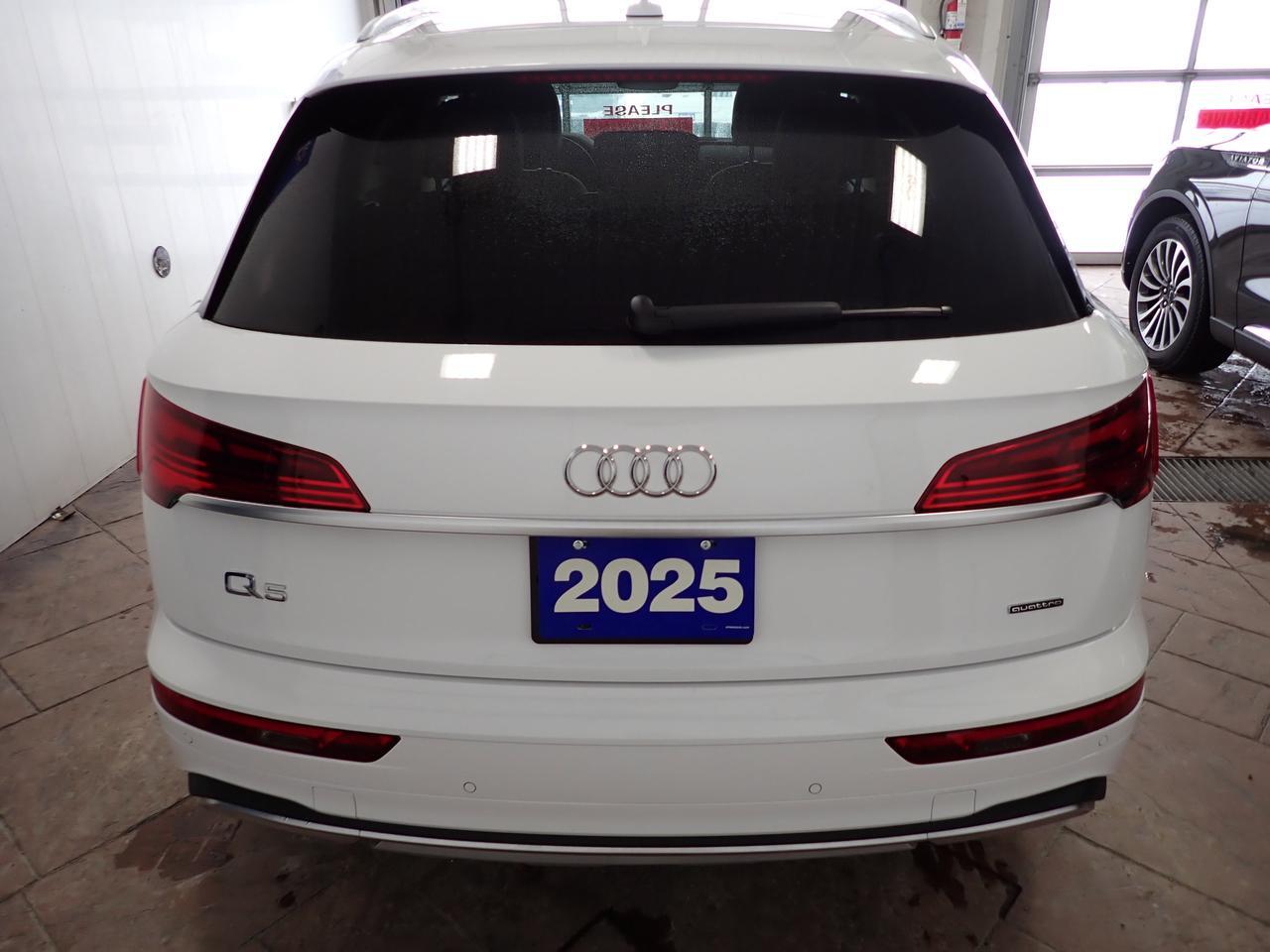 2025 Audi Q5 2.0T PREMIUM QUATTRO 4WD LEATHER  *HYBRID* Listowel ON