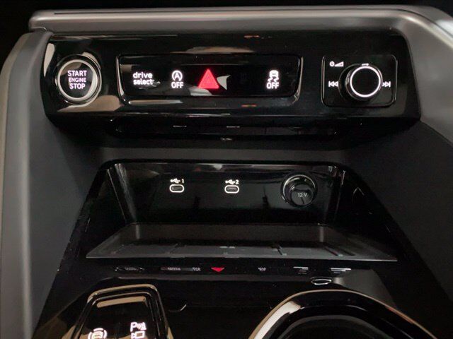2025 Audi Q5 2.0T Premium Plus quattro Dallas TX