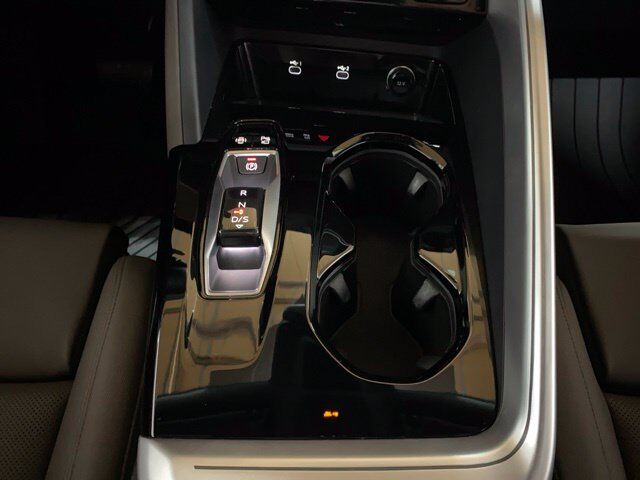 2025 Audi Q5 2.0T Premium Plus quattro Dallas TX
