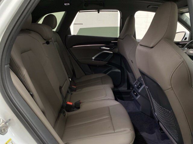 2025 Audi Q5 2.0T Premium Plus quattro Dallas TX