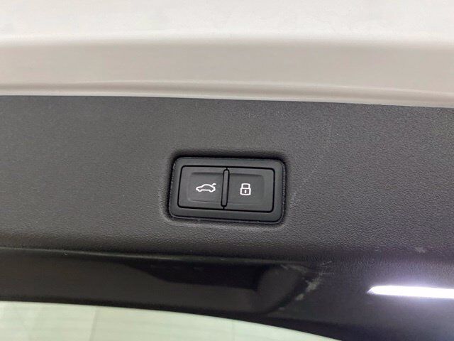 2025 Audi Q5 2.0T Premium Plus quattro Dallas TX