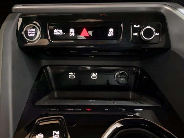2025 Audi Q5 2.0T Premium Plus quattro Dallas TX