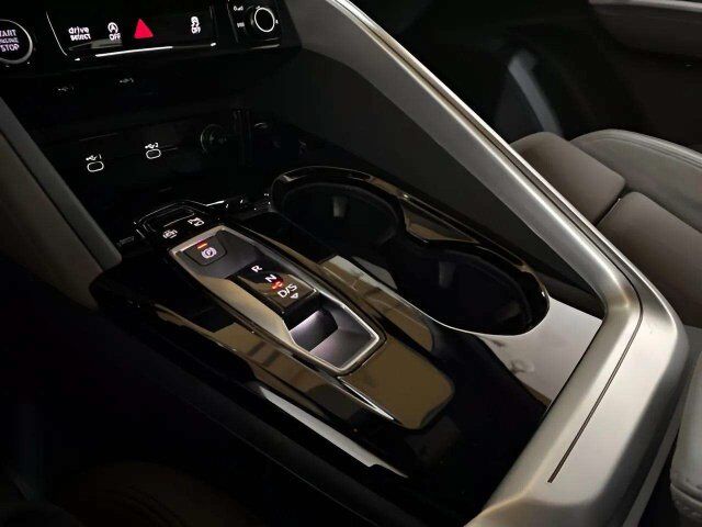 2025 Audi Q5 2.0T Premium Plus quattro Dallas TX