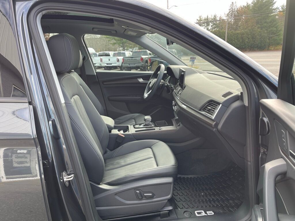 2025 Audi Q5 40 Premium Orange MA