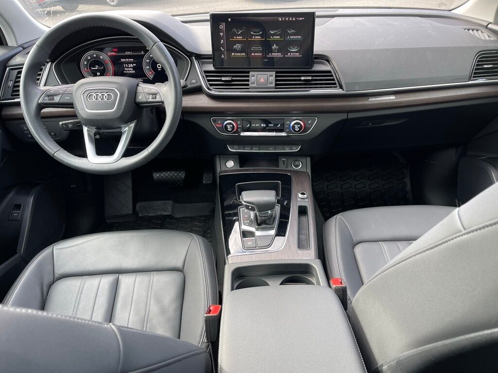 2025 Audi Q5 40 Premium Orange MA