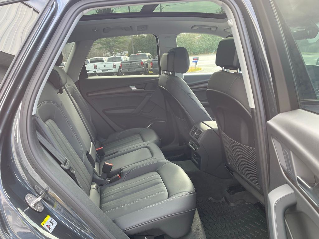 2025 Audi Q5 40 Premium Orange MA