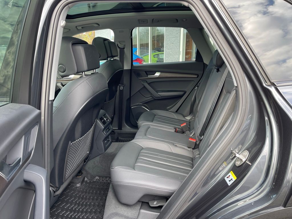 2025 Audi Q5 40 Premium Orange MA