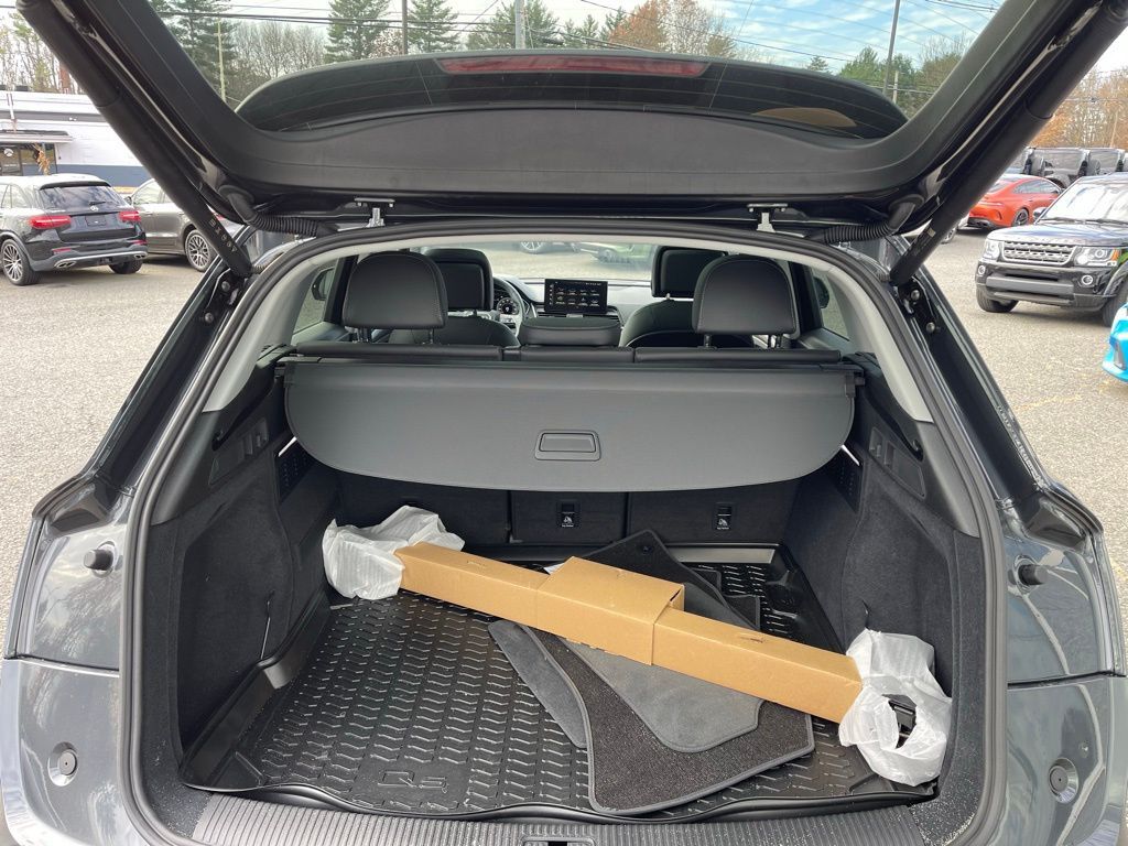 2025 Audi Q5 40 Premium Orange MA