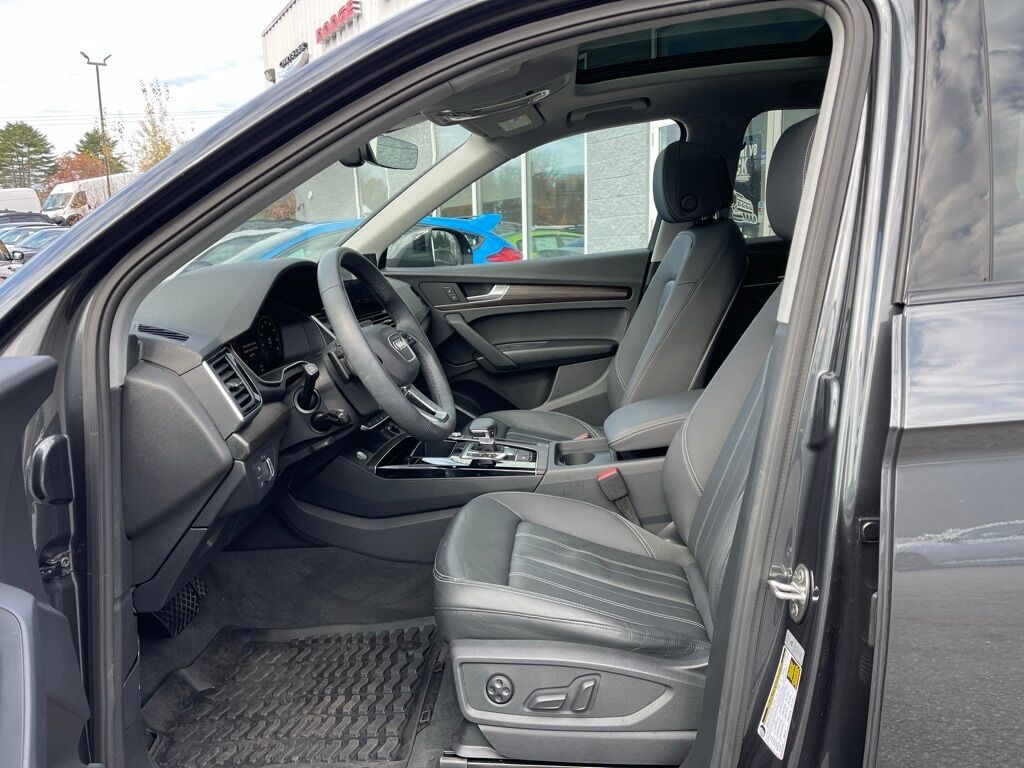 2025 Audi Q5 40 Premium Orange MA