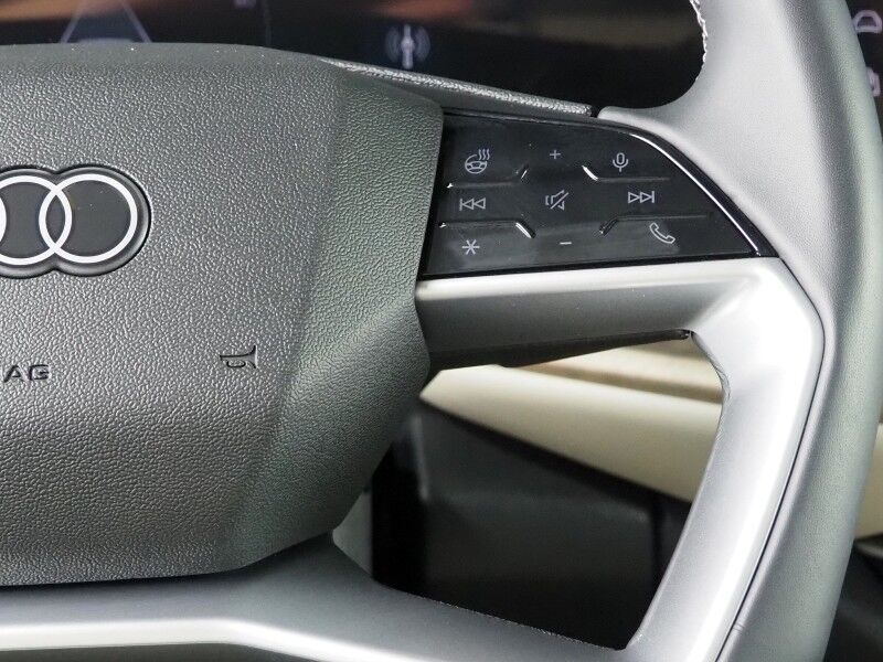 2025 Audi Q5 Premium Plus 2.0 TFSI Quattro *HEADS-UP DISPLAY, NAVIGATION, VIRTUAL COCKPIT, ADAPTIVE CRUISE, SAFETY ALERTS, 360 VIEW CAMERAS, PANORAMA MOONROOF, LEATHER, HEATED SEATS/STEERING, 20 INCH WHEELS, BANG & OLUFSEN, WIRELESS CHARGING, ANDROID & APPLE Round Rock TX