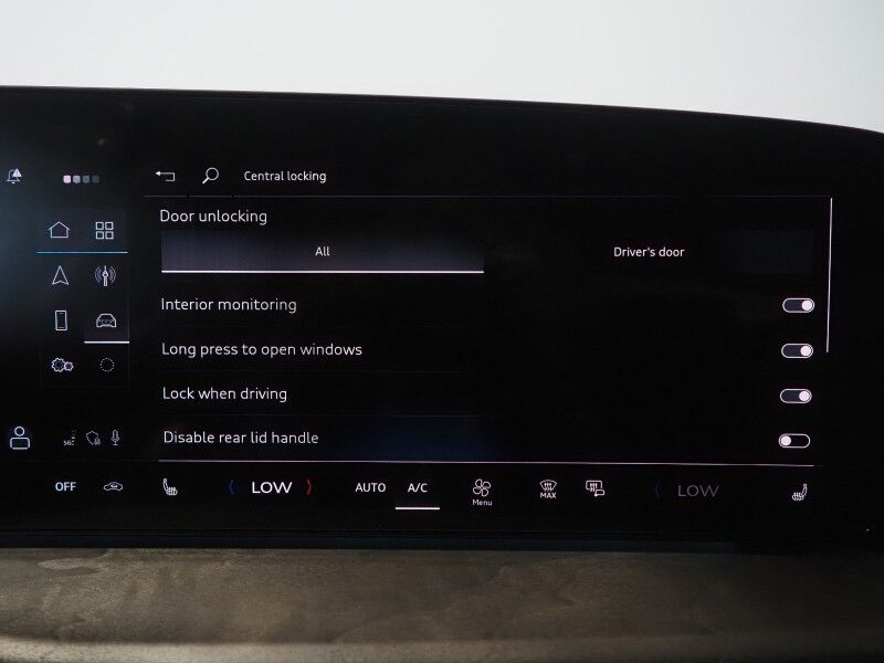2025 Audi Q5 Premium Plus 2.0 TFSI Quattro *HEADS-UP DISPLAY, NAVIGATION, VIRTUAL COCKPIT, ADAPTIVE CRUISE, SAFETY ALERTS, 360 VIEW CAMERAS, PANORAMA MOONROOF, LEATHER, HEATED SEATS/STEERING, 20 INCH WHEELS, BANG & OLUFSEN, WIRELESS CHARGING, ANDROID & APPLE Round Rock TX
