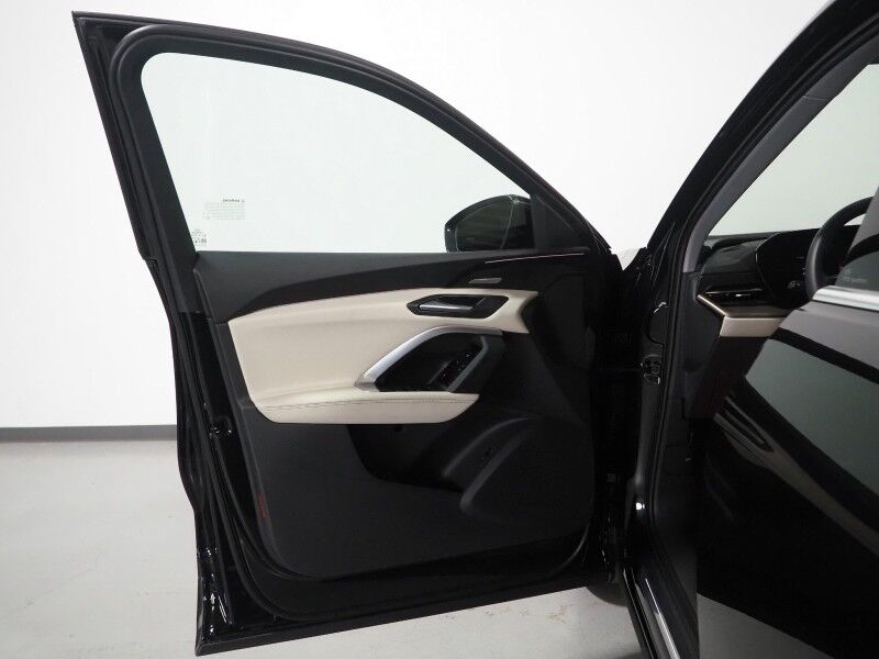 2025 Audi Q5 Premium Plus 2.0 TFSI Quattro *HEADS-UP DISPLAY, NAVIGATION, VIRTUAL COCKPIT, ADAPTIVE CRUISE, SAFETY ALERTS, 360 VIEW CAMERAS, PANORAMA MOONROOF, LEATHER, HEATED SEATS/STEERING, 20 INCH WHEELS, BANG & OLUFSEN, WIRELESS CHARGING, ANDROID & APPLE Round Rock TX