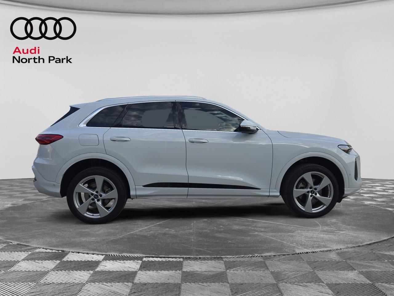 2025 Audi Q5 Premium Plus  Selma TX