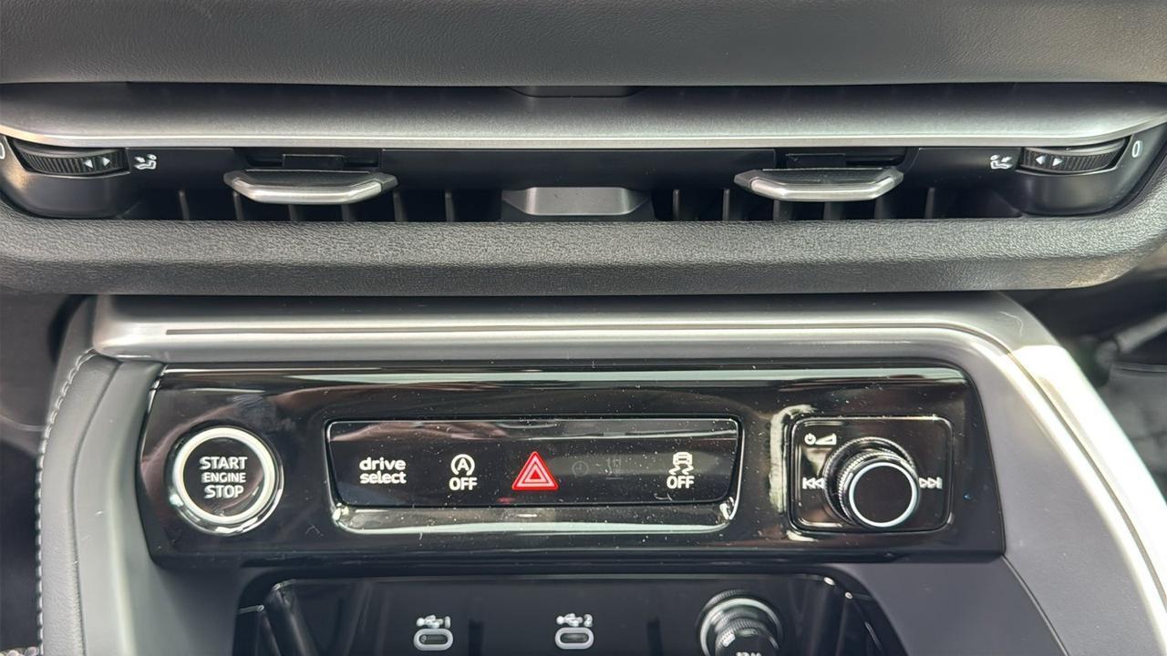 2025 Audi Q5 Premium Plus  Selma TX