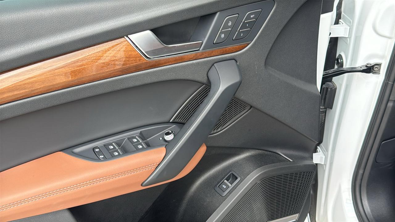 2025 Audi Q5 Premium Plus  Selma TX