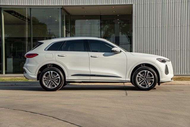 2025 Audi Q5 Premium  Selma TX